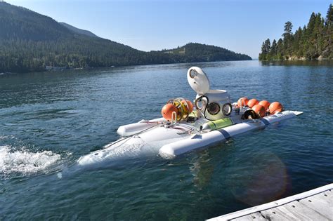 Submarine Hobbyists Help Researchers On Montana's Flathead Lake | NCPR News