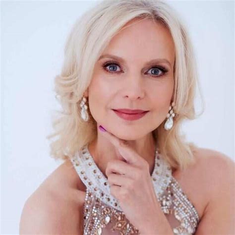 Beauty queen returns to pageantry after 30 years!