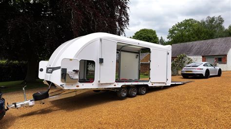 Brian James Trailers - Race Retro