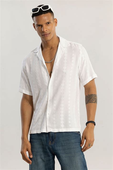 Buy Men's Dicut White Stripe Shirt Online | SNITCH