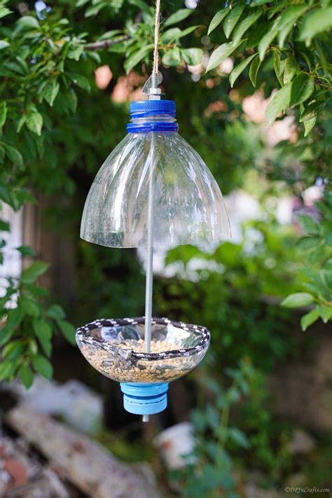 Simple Repurposed Plastic Bottle Bird Feeders - DIY & Crafts