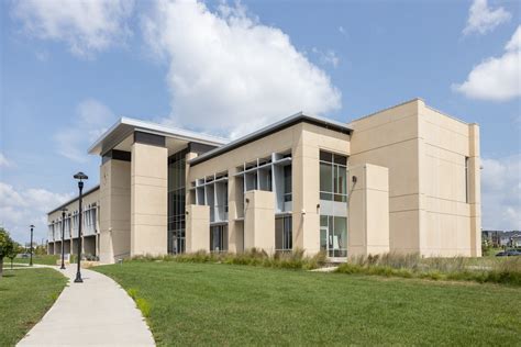 Ankeny Kirkendall Public Library - Advanced Precast Company