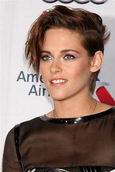 How To Style Hair Like Kristen Stewart by Kristen Stewart S Hairstyles Through The Years A Timeline How To Style Hair Like Kristen Stewart