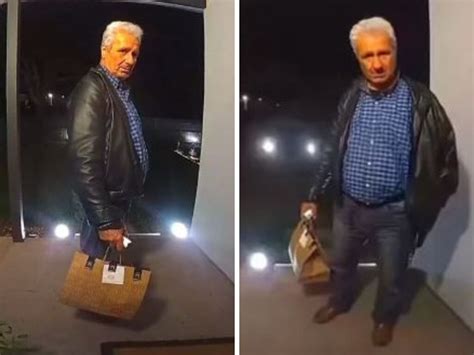 Man On Horwse Meme Delievering News 的图像结果