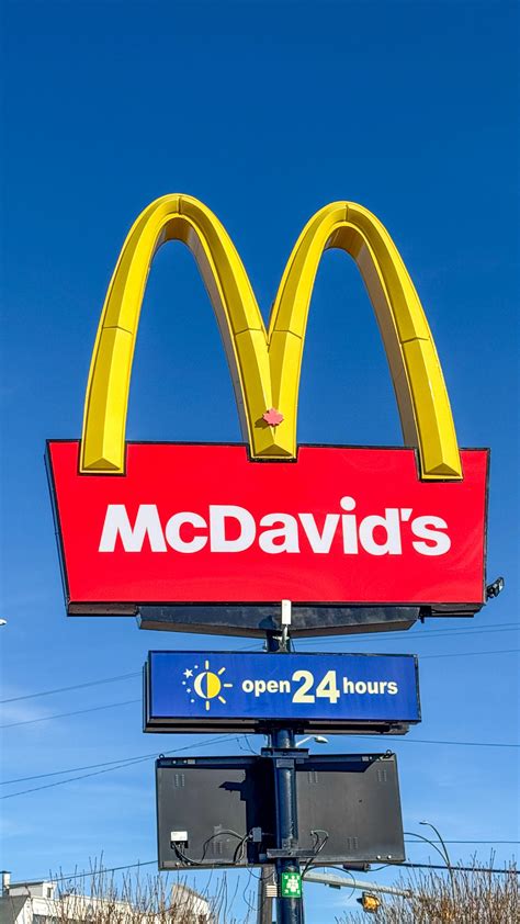 Kiki Davies | How to WASH THAT 🤢 HOCKEY EQUIPMENT!!! Use this laundry ...