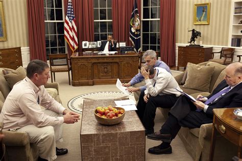 Never-before-seen pictures show the White House on the day bin Laden ...