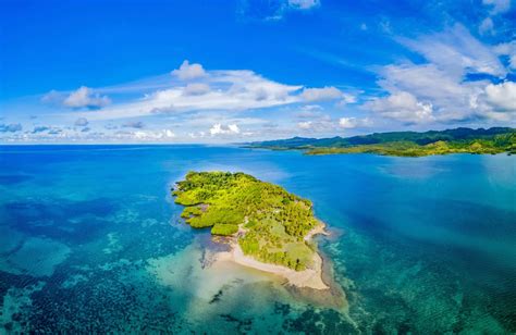 Download Greenery Sand Fiji Island Picture | Wallpapers.com