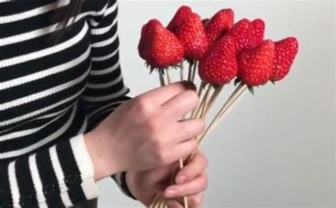 草莓怎么制作礼物最新素材