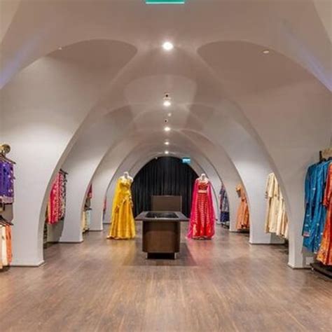 DLF to build shopping malls in Goa, Gurugram - FashionNetwork India