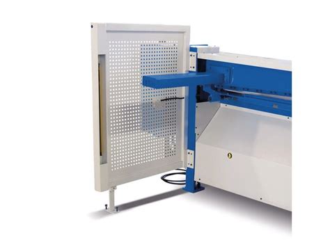 Cisaille guillotine motorisée largeur du travail 3060 mm épaisseurs ...