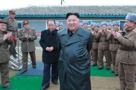 金正恩对朝鲜火箭炮成功试射感到“极大满意” | 新闻 | 半岛电视台