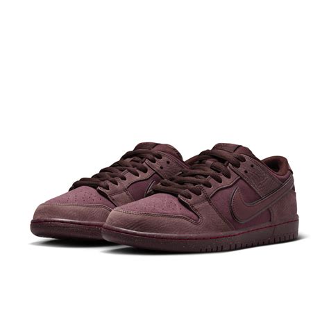 Nike SB Dunk Low 'Burgundy Crush' (FN0619-600) release date. Nike SNKRS