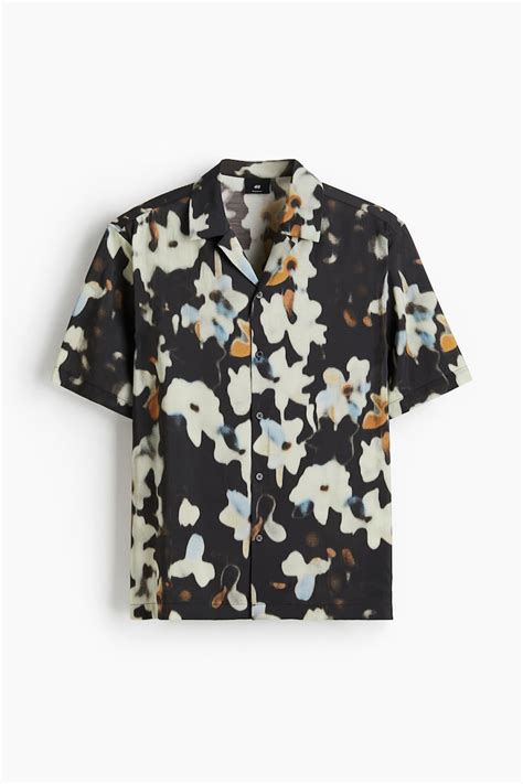 Regular Fit Patterned resort shirt - Black/Floral - Men | H&M IN