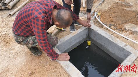 河南农村打一口100米的深水井要多少钱，小伙带你跟打井师傅了解,三农,农民生活,好看视频