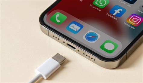 USB-C Vs Micro-USB 的图像结果