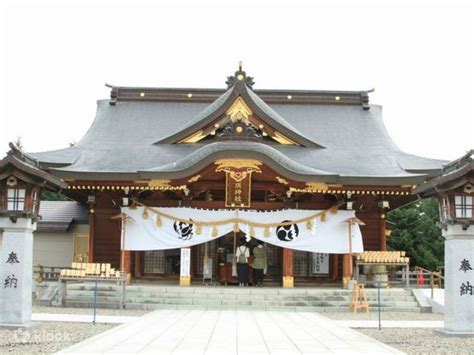 Hokusei-no-oka Observatory Park, Farm Tomita, Blue Pond, Shirahige ...