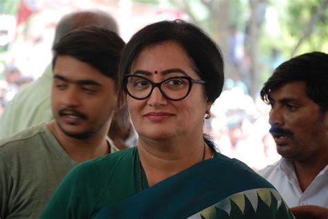 Ambareesh: Fans and family members remember The Rebel on his 67th birth ...