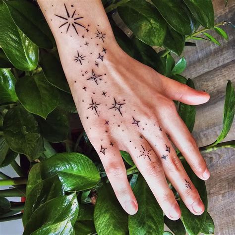 30+ Stunning Star Tattoo Design Ideas for Stellar Body Art | Hand ...