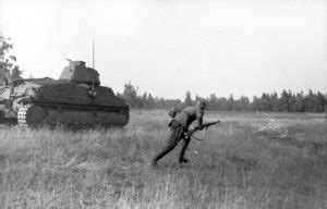 A Stubborn Defender - French Somua S35 Tank in 25 Photos | War History ...