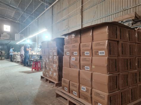 木质披萨托盘-带手柄食品服务托盘的酒店或餐厅原始设备制造商披萨托盘 - Buy 木托盘托盘托盘灰木托盘食品托盘带手柄快餐托盘披萨托盘,餐厅和 ...