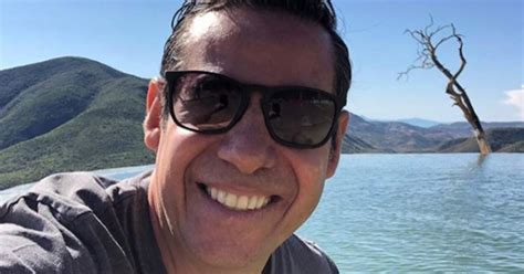 VIDEO: Yordi Rosado festeja un millón de suscriptores en YouTube