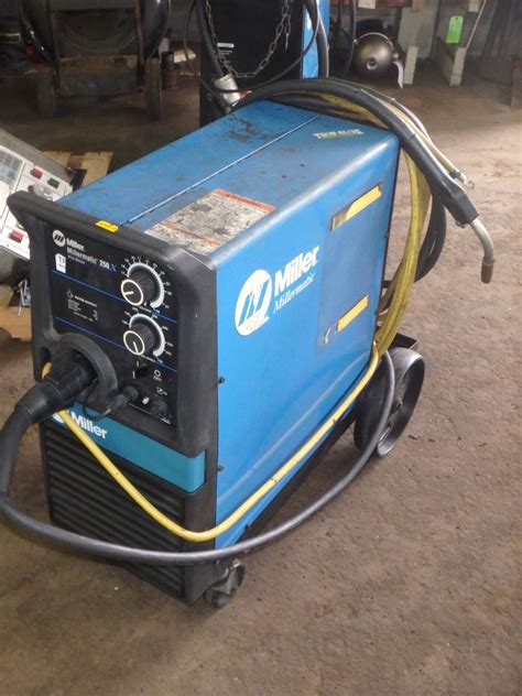 MILLER MILLERMATIC 250X WIRE WELDER