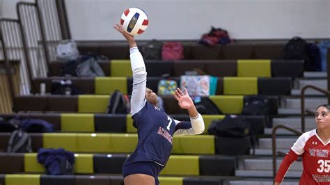Girls volleyball: Daily stat leaders for Oct. 13 - nj.com