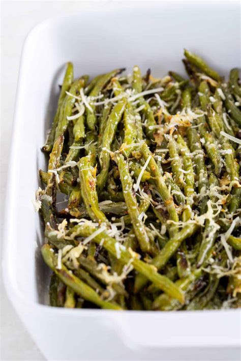 Oven Roasted Garlic Parmesan Green Beans