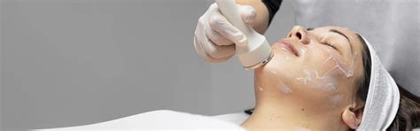 Skin Polishing Treatment at Skin Secrets Kochi