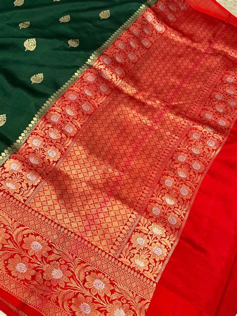 Bottle Green Banarasi Silk Saree | Kadhwa & Sona Rupa Border – AuraBenaras