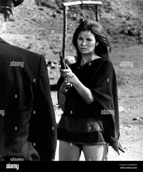 Hannie caulder, raquel welch hi-res stock photography and images - Alamy
