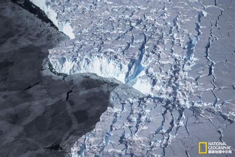 美国宇航局南极洲卫星视图海浪翻涌