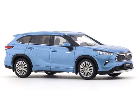 Toyota Highlander Hybrid light blue 1:64 LCD diecast scale model ...