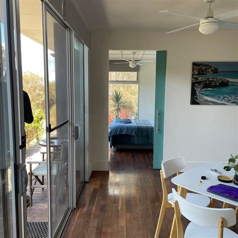 SUNRISE ON FALIE COURT (American River) - Villa Reviews, Photos, Rate ...