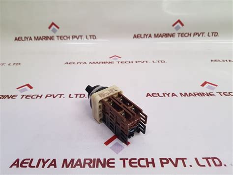 Fuji Electric Ah30-p3 Command Switch – Aeliya Marine Tech