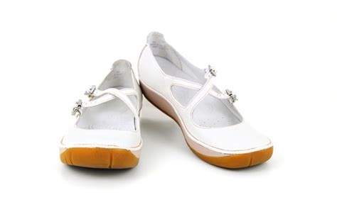 White Shoes 的图像结果
