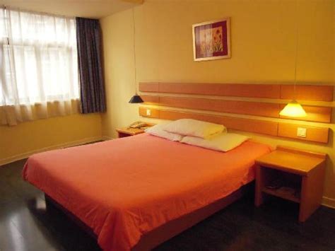 HOME INN GUILIN LIANDA SQUARE - Motel Reviews, Photos, Rate Comparison ...