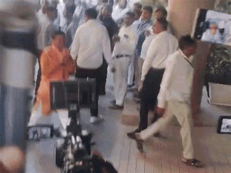 Gujarat cabinet first meeting after expansion; Toddler dies after heavy ...