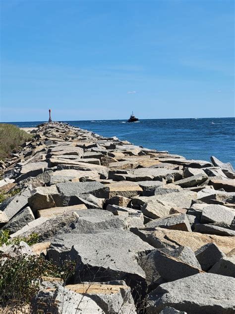 8 Hen Cove Beach: Bourne's Seaside Sanctuary - Thebostondaybook.com