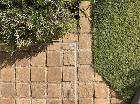 Manhole cover weight loadings | RecessedManholeCovers.co.uk