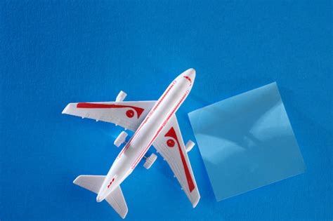 Sticky-Note Plane 的图像结果