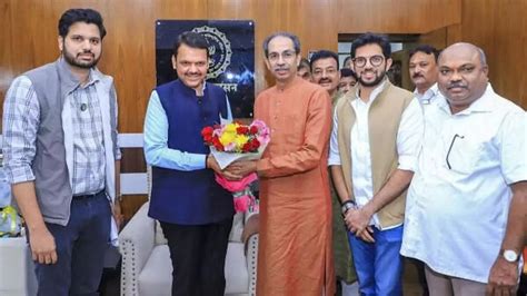 Uddhav Thackeray Meet CM Fadnavis: उद्धव ठाकरे अचानक फडणवीसांना भेटले ...