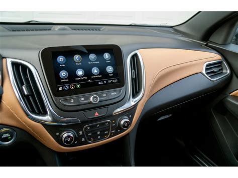 2020 Chevrolet Equinox: 113 Interior Photos | U.S. News