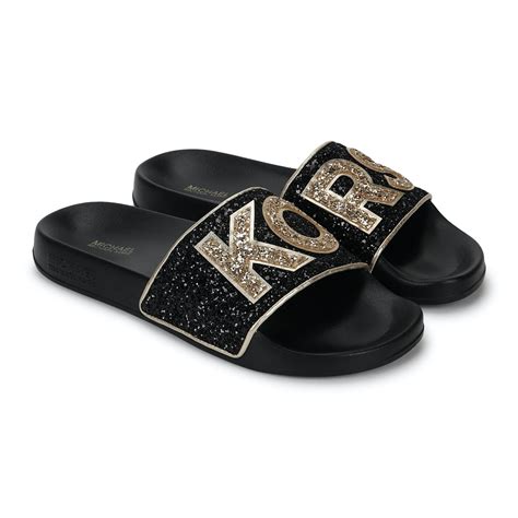 Buy Women Black Flip Flop Online - 791872 | The Collective