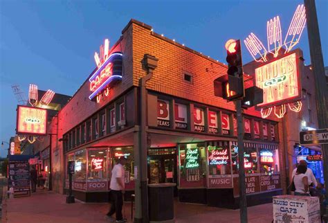 The 12 Best Barbecue Restaurants in Memphis | Beale street memphis, Bbq ...