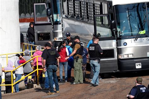 ICE Arrests Hundreds in Mississippi Raids Targeting Immigrant Workers ...