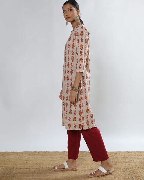 Buy Beige Kurtas for Women by Svrnaa Online | Ajio.com