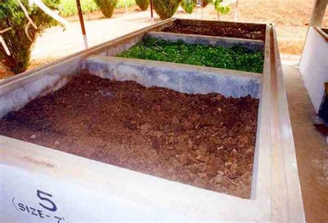 http://farmatma.in/wp-content/uploads/2018/03/vermicompost-preparation.jpg