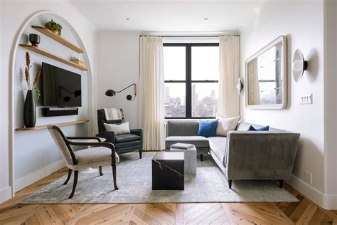 Photo 1 of 6 in This 350-Square-Foot NYC Apartment Has Plenty of Room ...