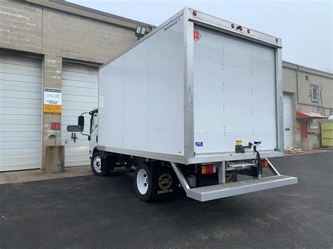 Metropolitan Truck Center (@metropolitantruck) • Instagram photos and ...